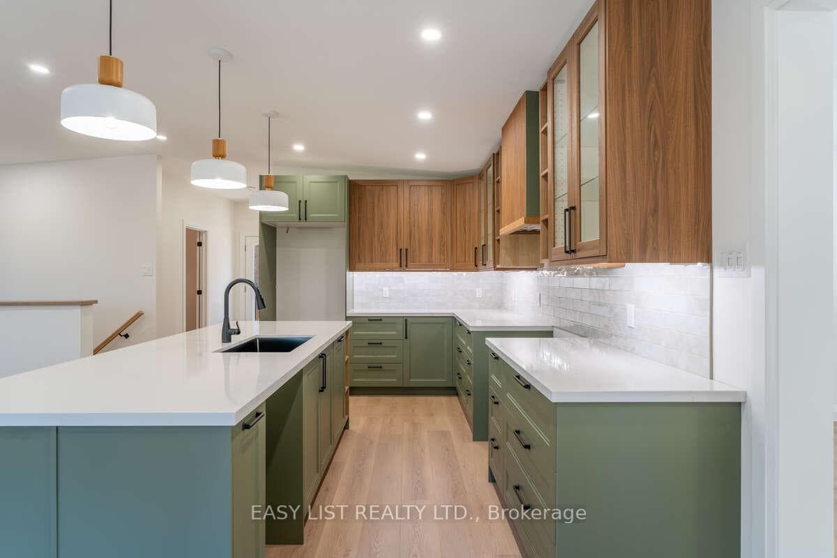 14 Eagle Road photo 18