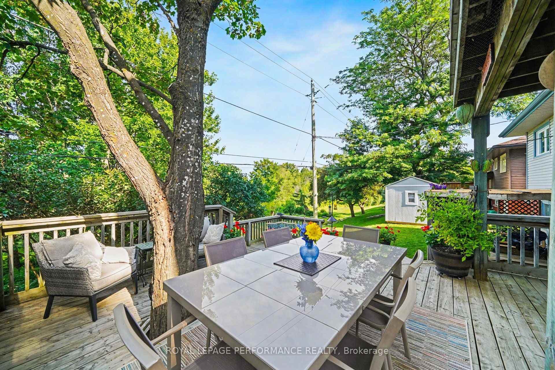 1208 Cline Crescent photo 36