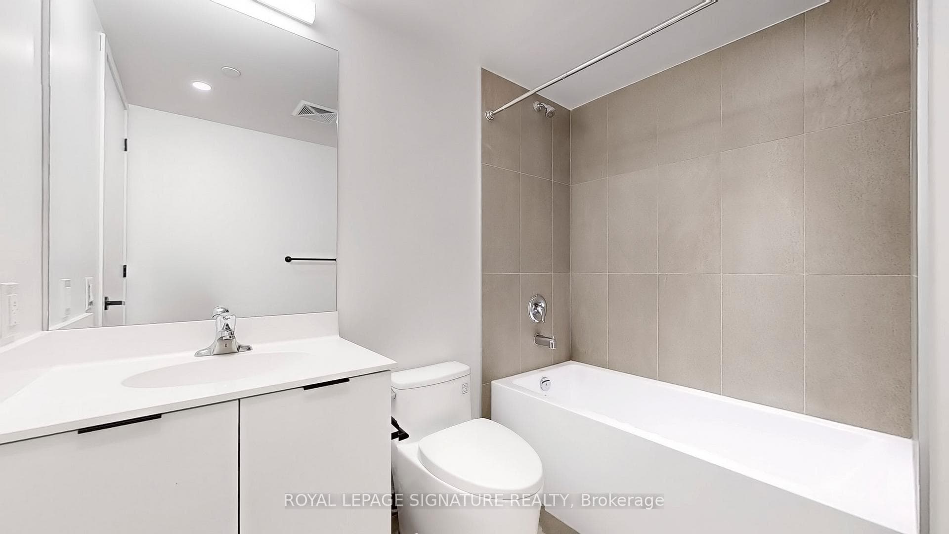 61 Charles Street Unit 616 photo 17