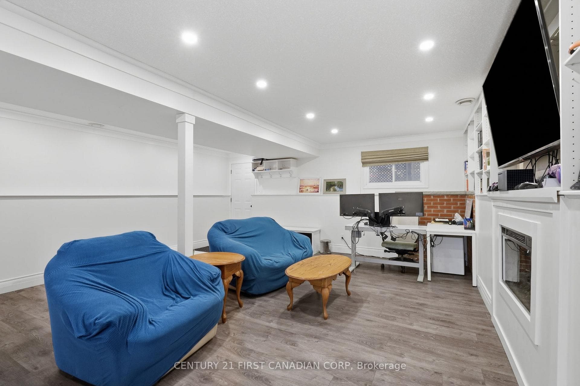 557 Ferndale Court photo 26
