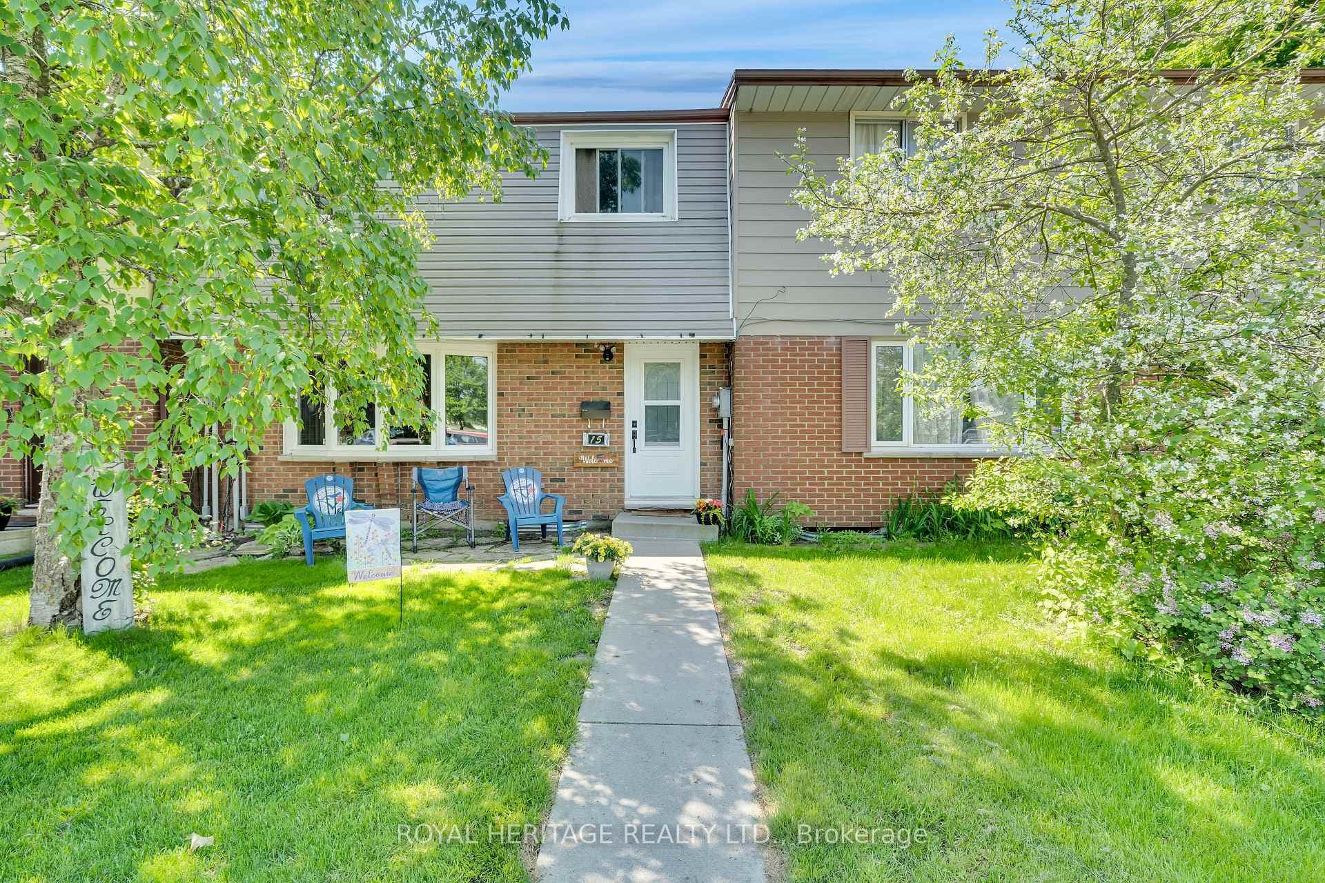 15 Winchester Drive Unit 8 photo 1