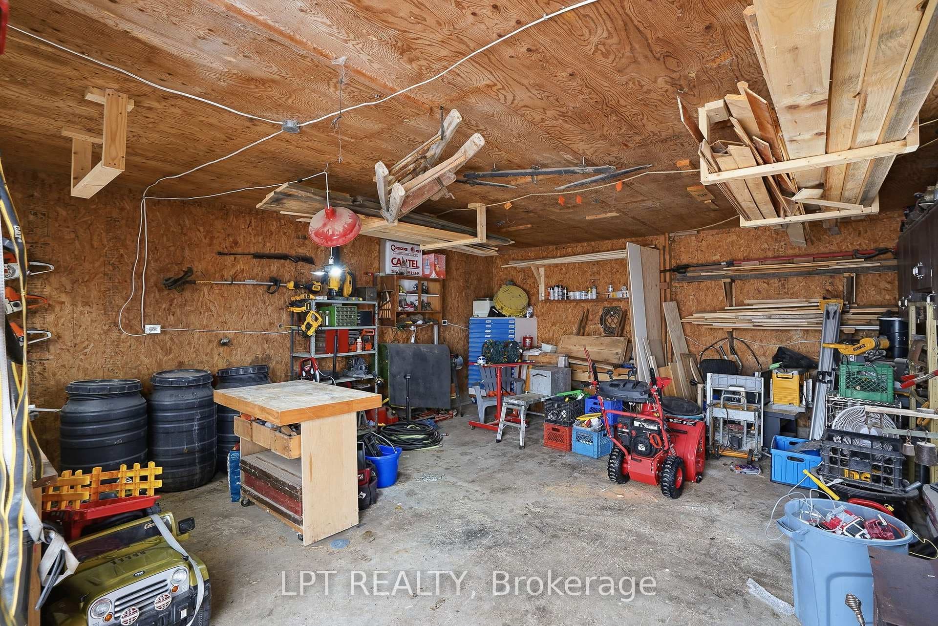 21630 Laggan-Glenelg Road photo 28