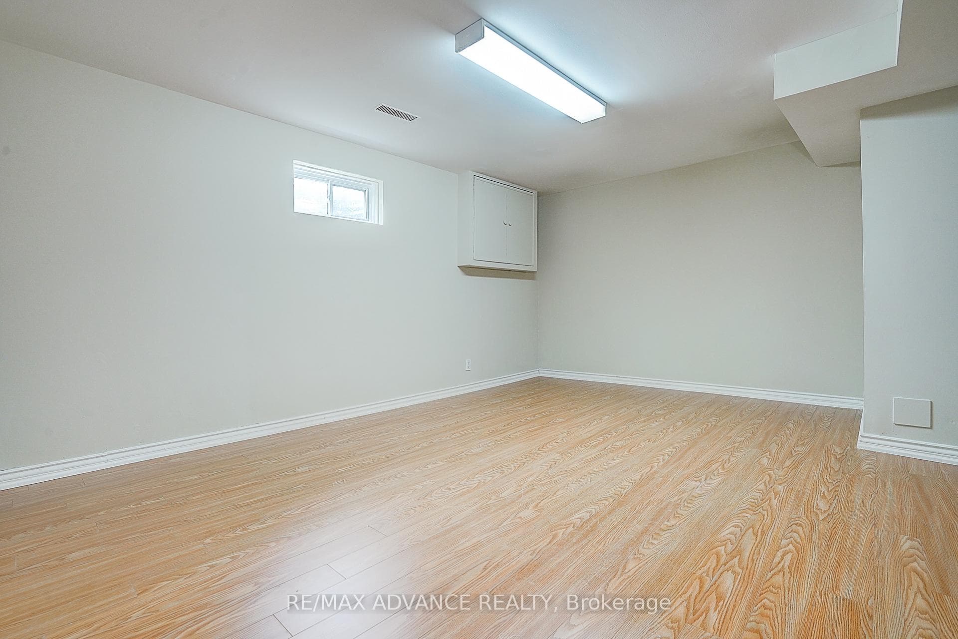 86 Placentia Boulevard photo 39