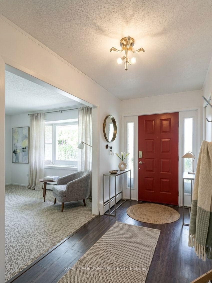 1729 Mosley Street photo 4