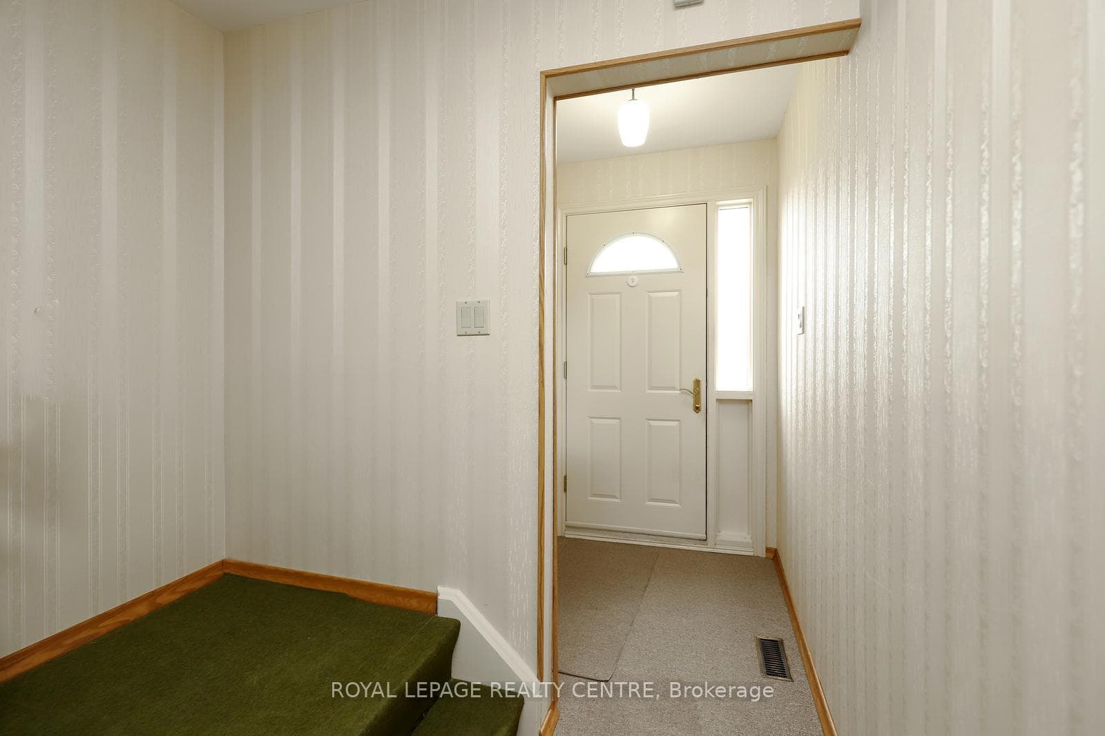 3390 Frobex Court photo 7