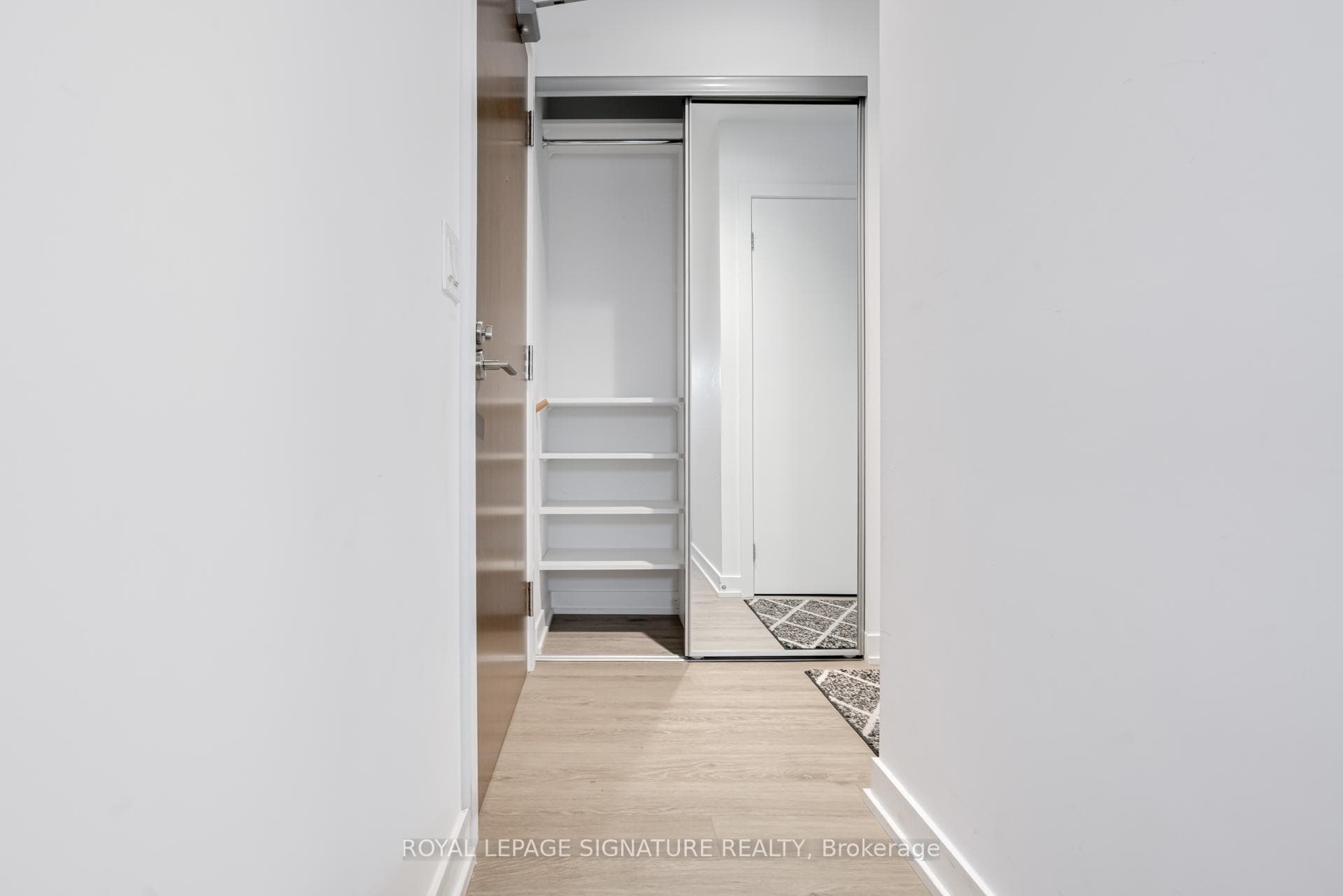 1926 Lake Shore Boulevard Unit 1811 photo 24