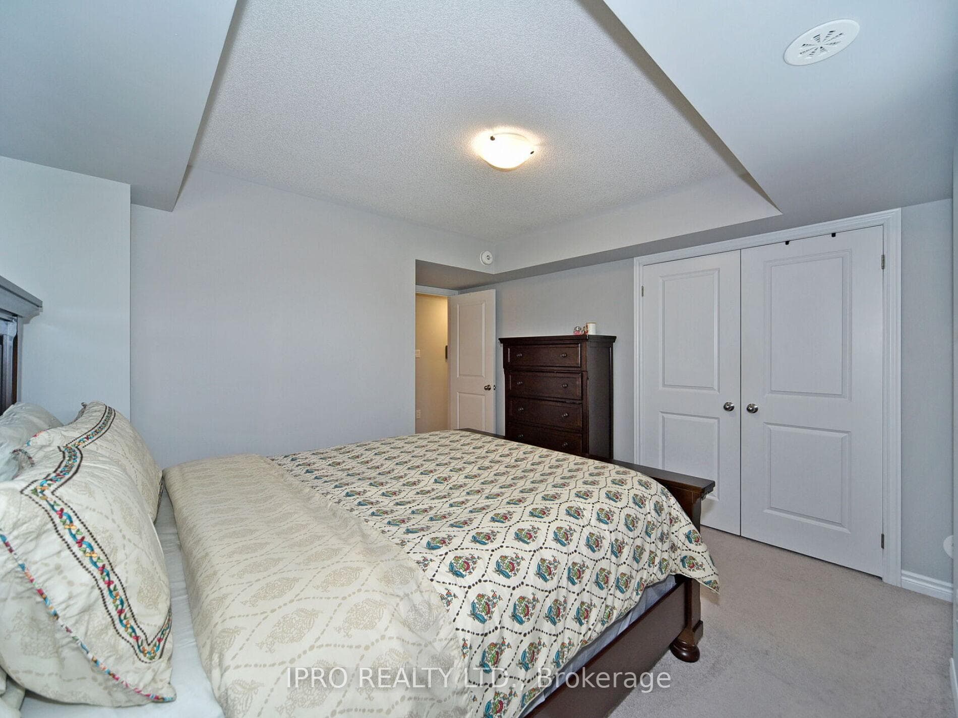 1725 Adirondack Chase Unit 103 photo 28