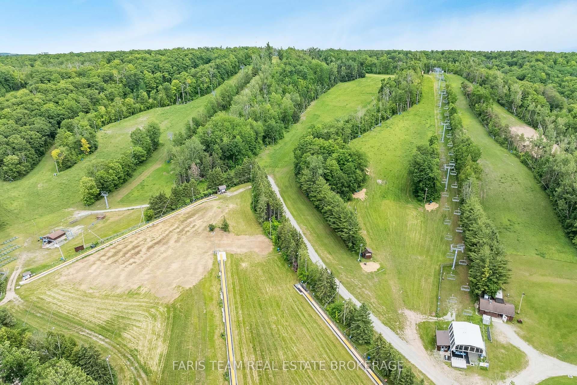 1202 Sunnidale Road photo 26