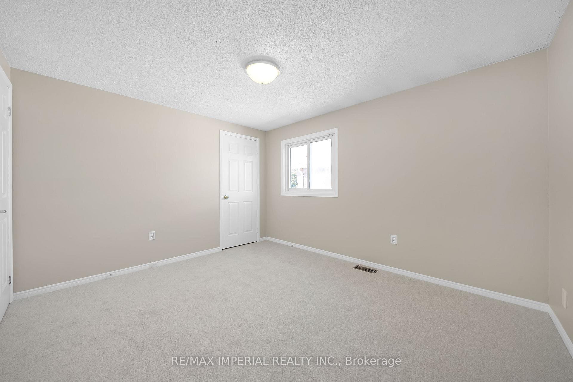 955 Snowbird Street photo 30