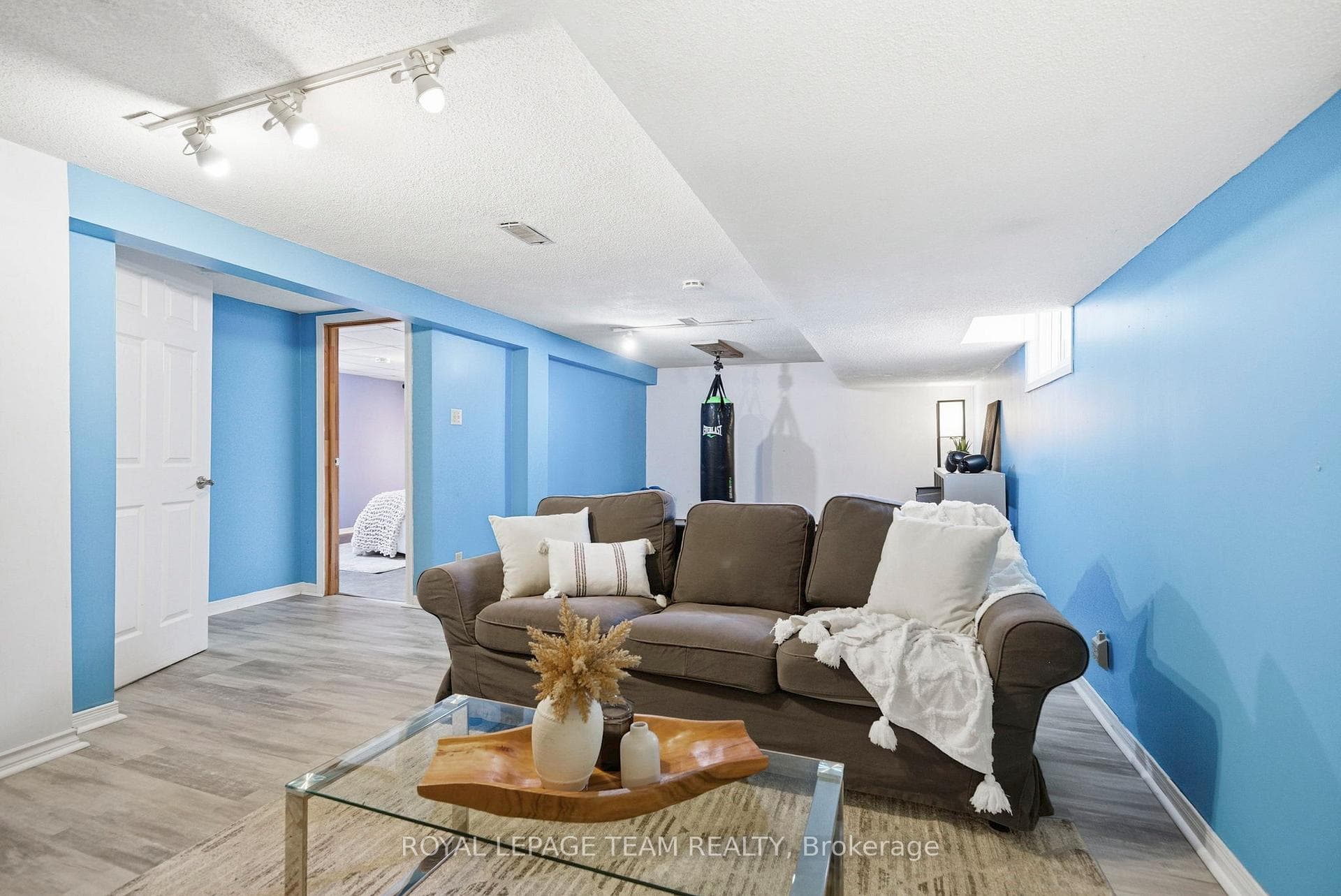 3246 Elizabeth Street photo 27