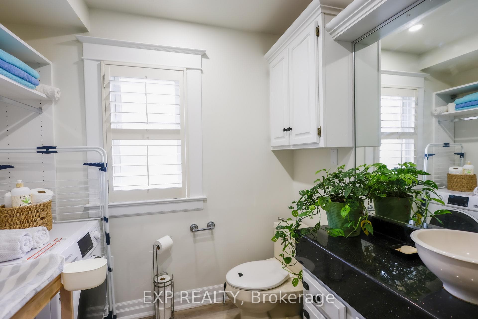 111 Balsam Avenue Unit Upper photo 5