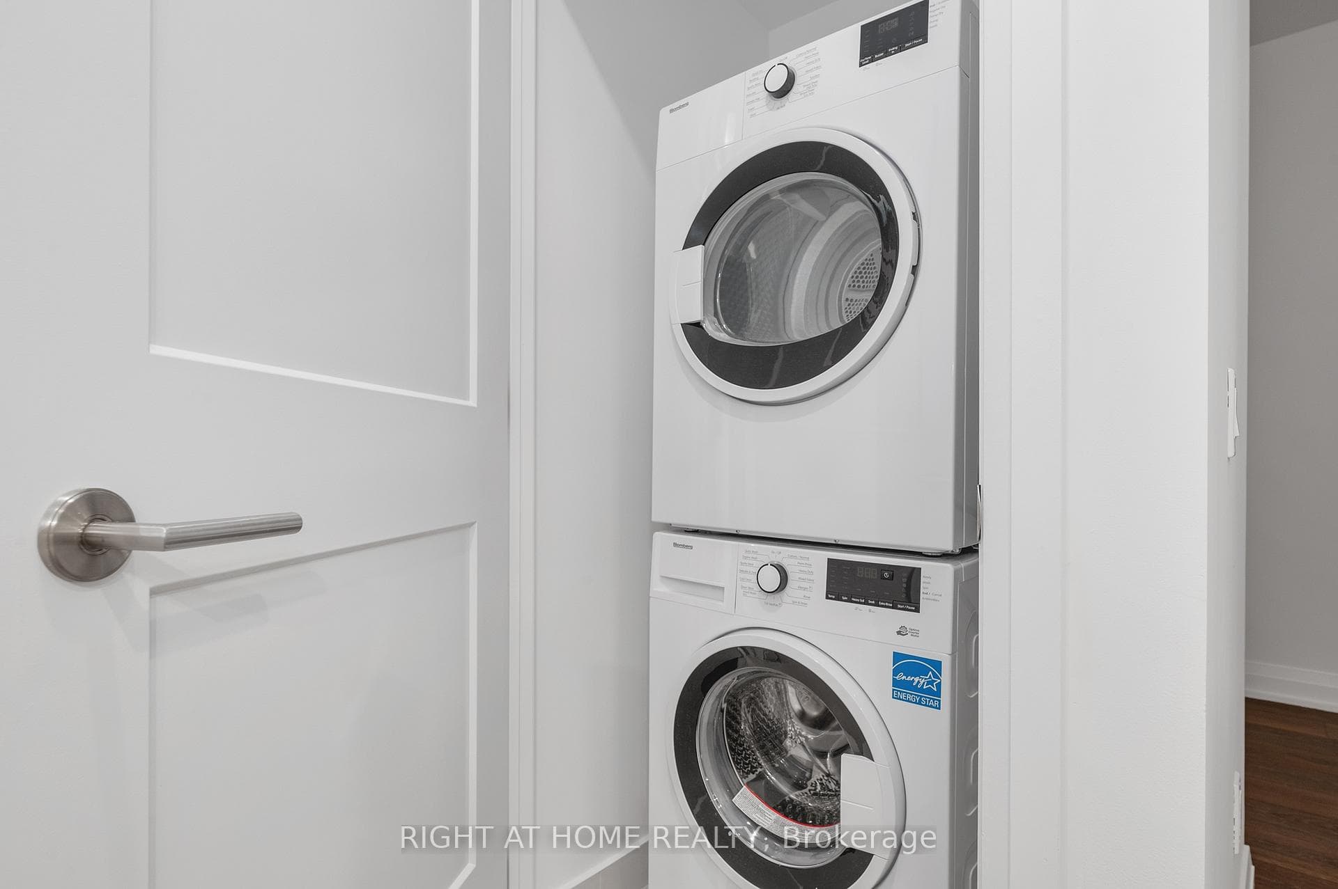 21 Park Street Unit 715 photo 11