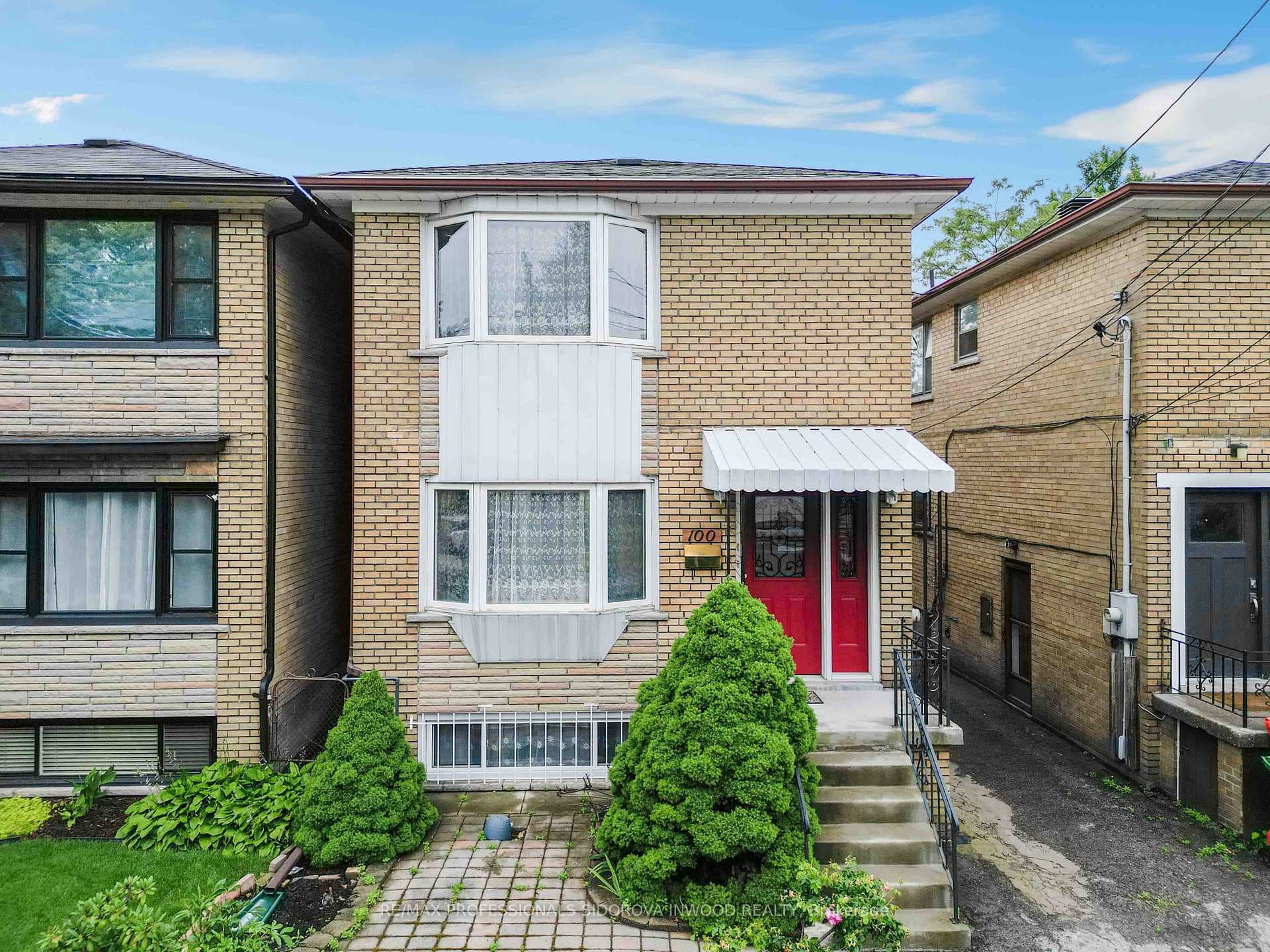 100 Beresford Avenue photo 2