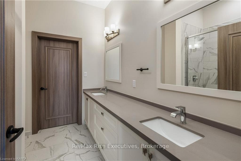 2274 PRINCESS Street Unit 111 photo 23