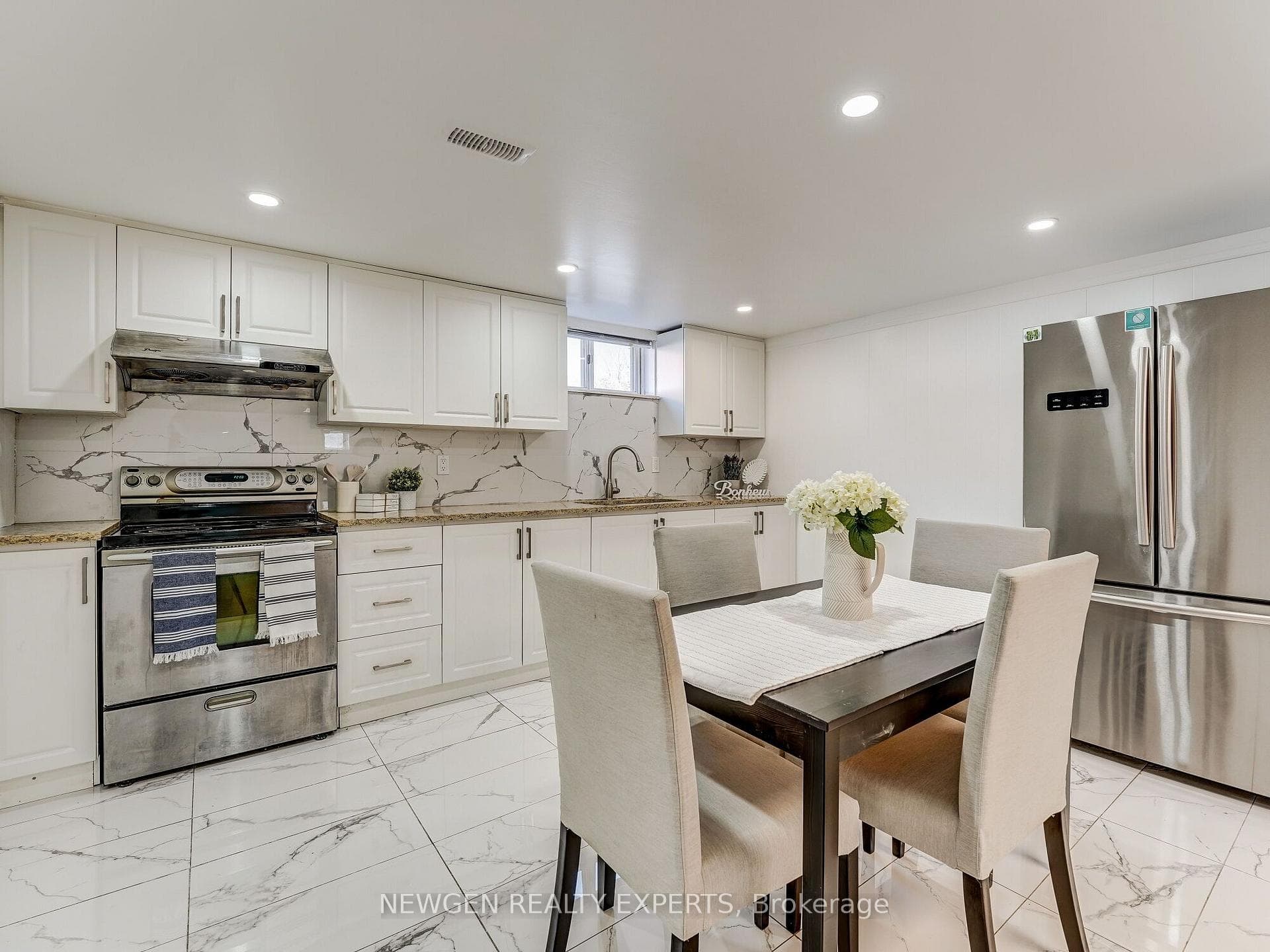 30 Linton Avenue photo 23