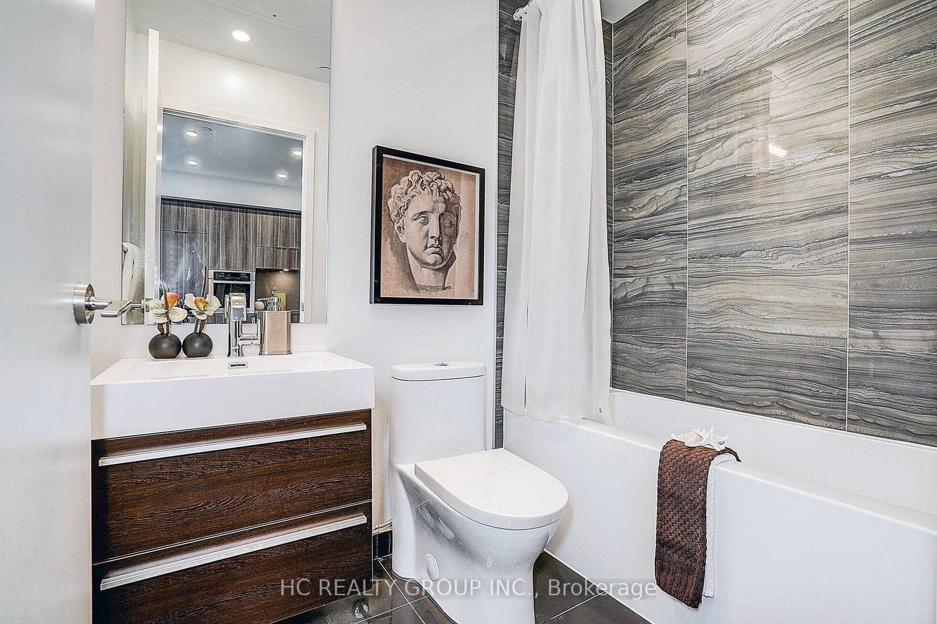 39 Roehampton Avenue Unit 3007 photo 30