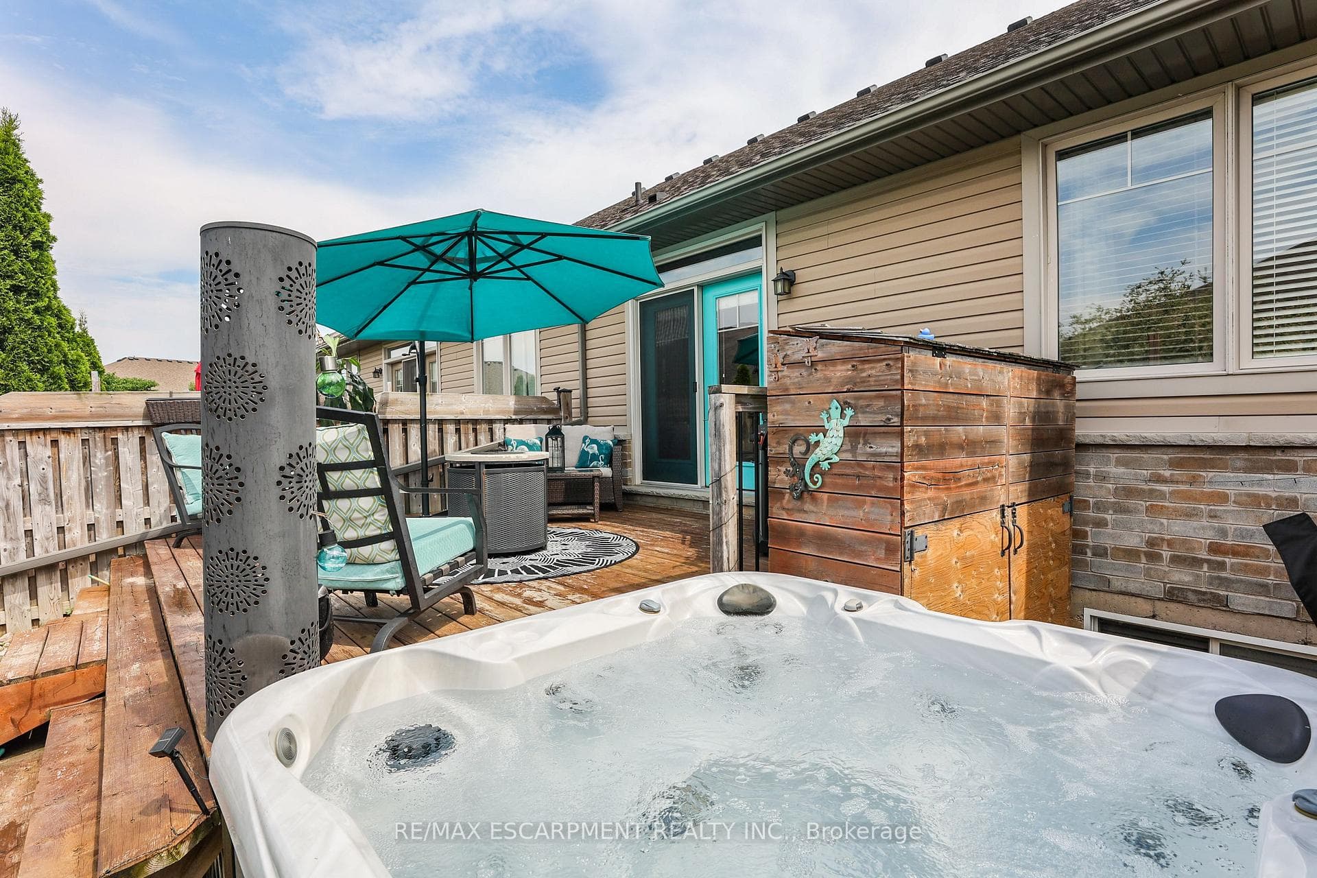 30 Manorwood Drive photo 33