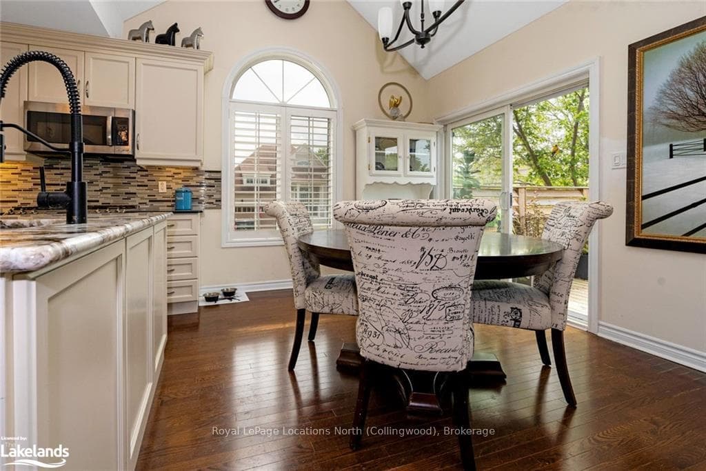 9 CANOE Road photo 8