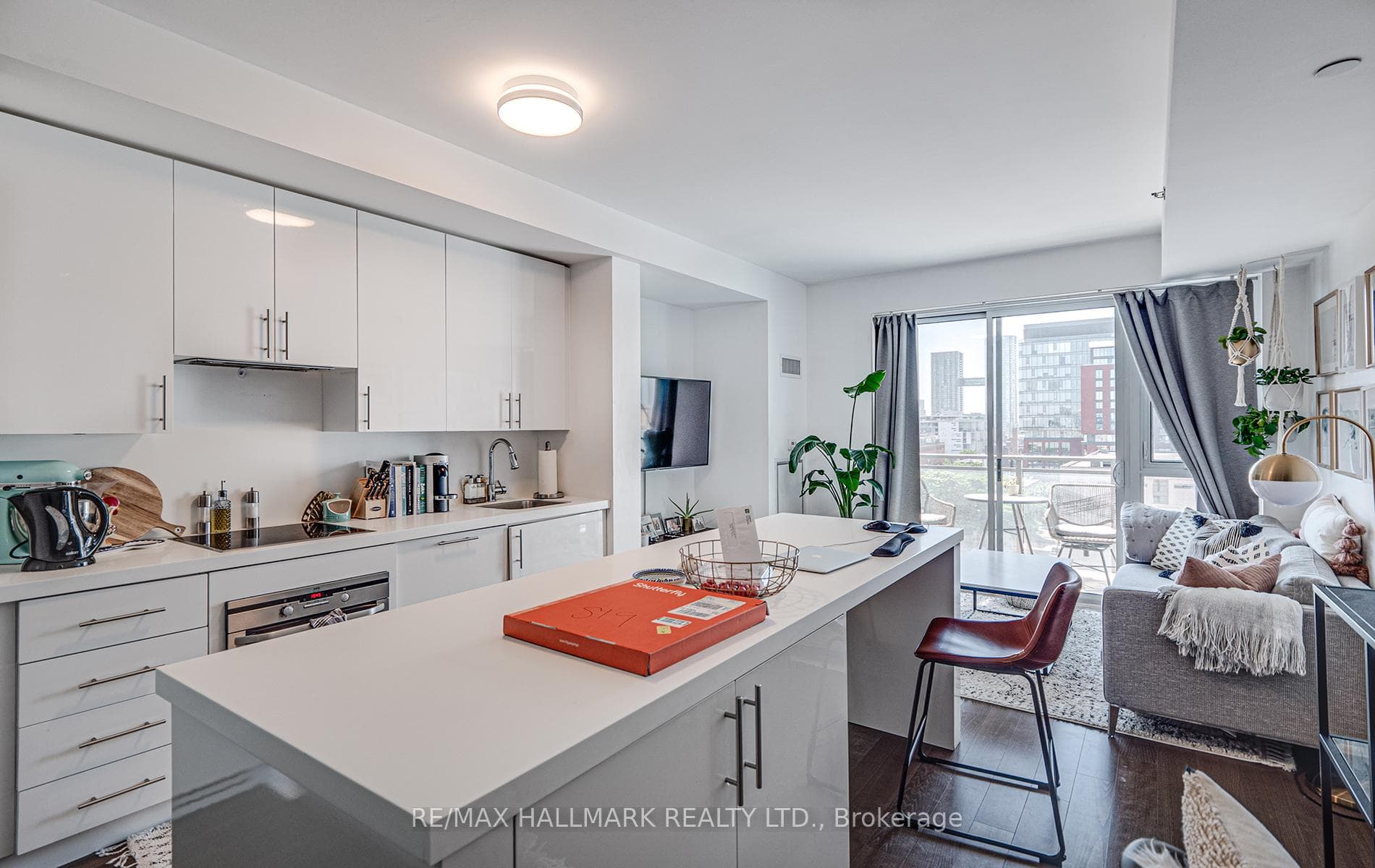 156 Portland Street Unit 519 photo 5