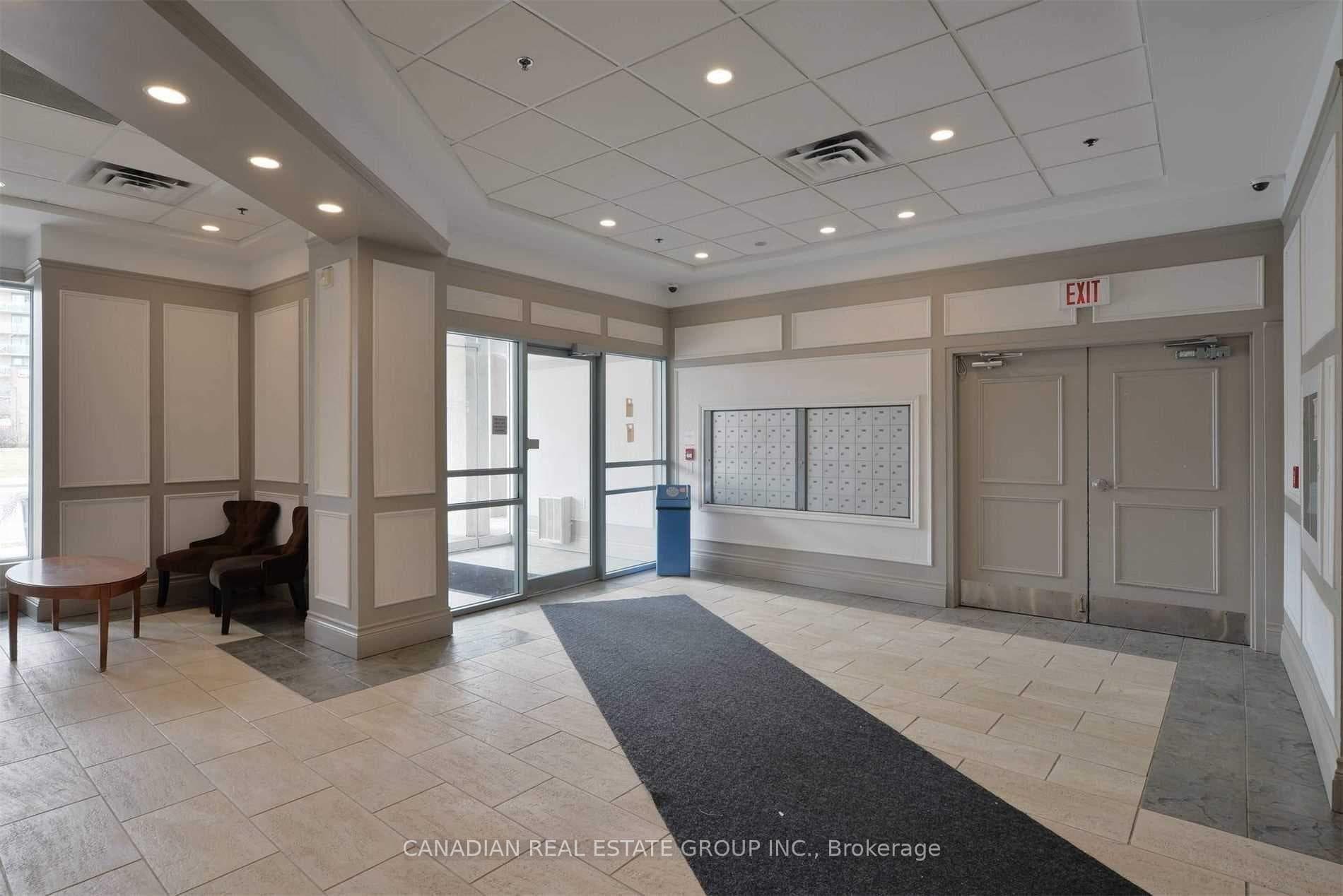 906 Sheppard Avenue Unit 311 photo 2