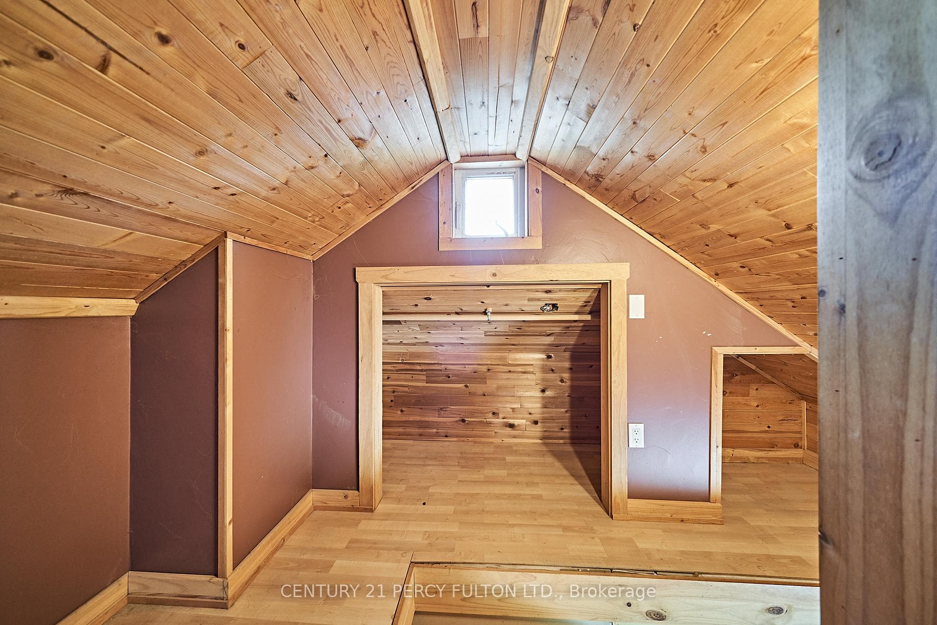 293 College Avenue photo 18