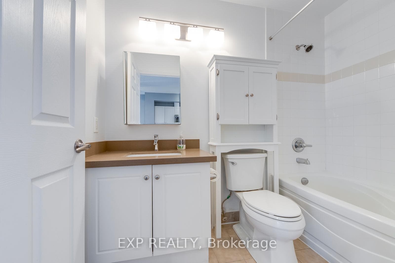 3504 Hurontario Street Unit 206 photo 23