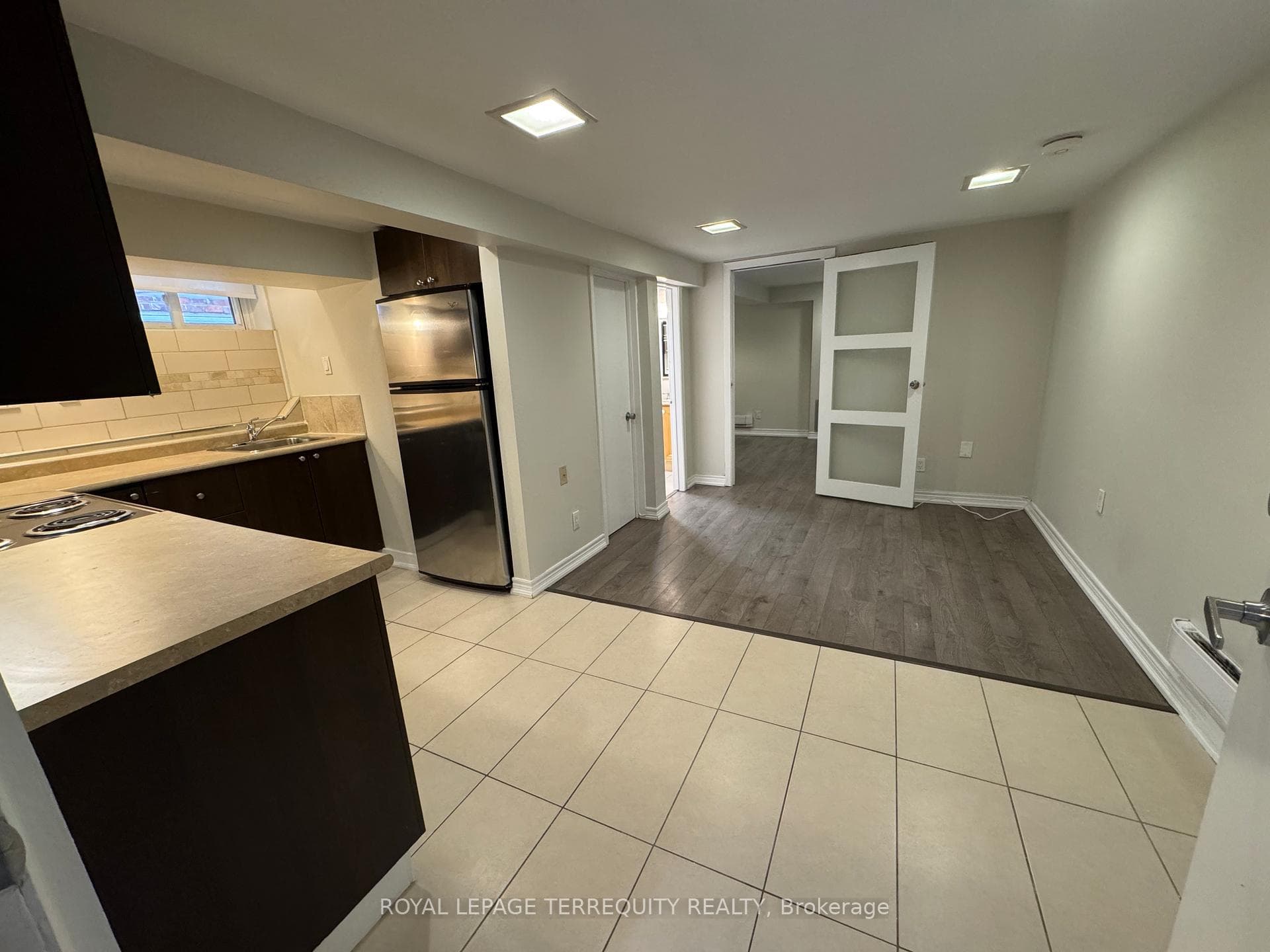 475 Woodbine Avenue Unit 2 photo 7
