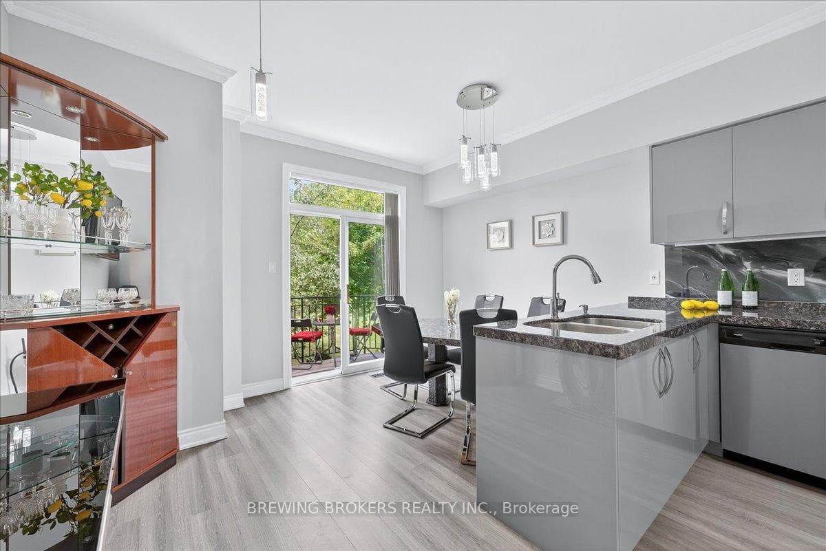23 Observatory Lane Unit 286 photo 9