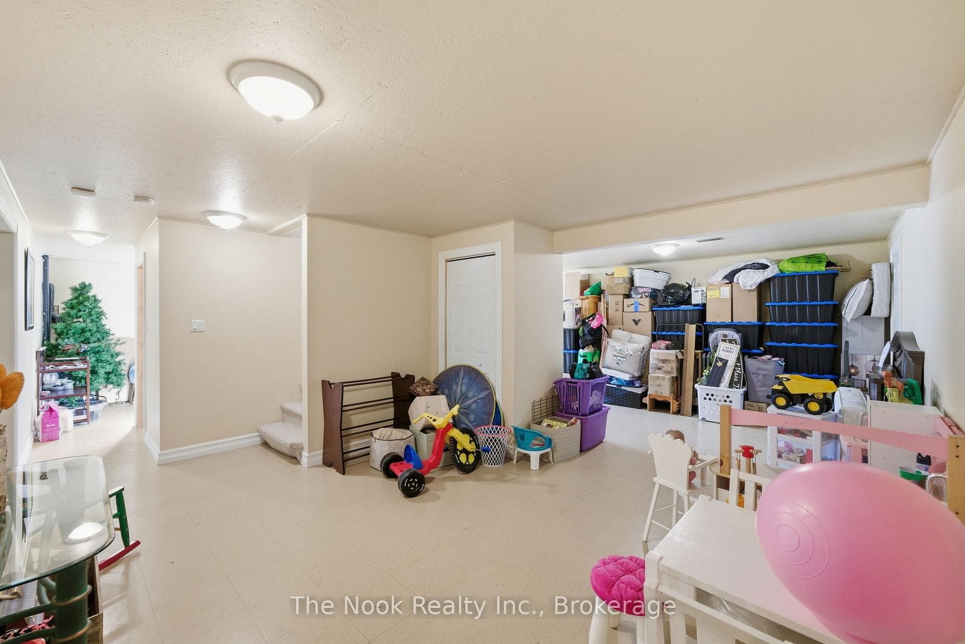 4 McGillivray Lane photo 35