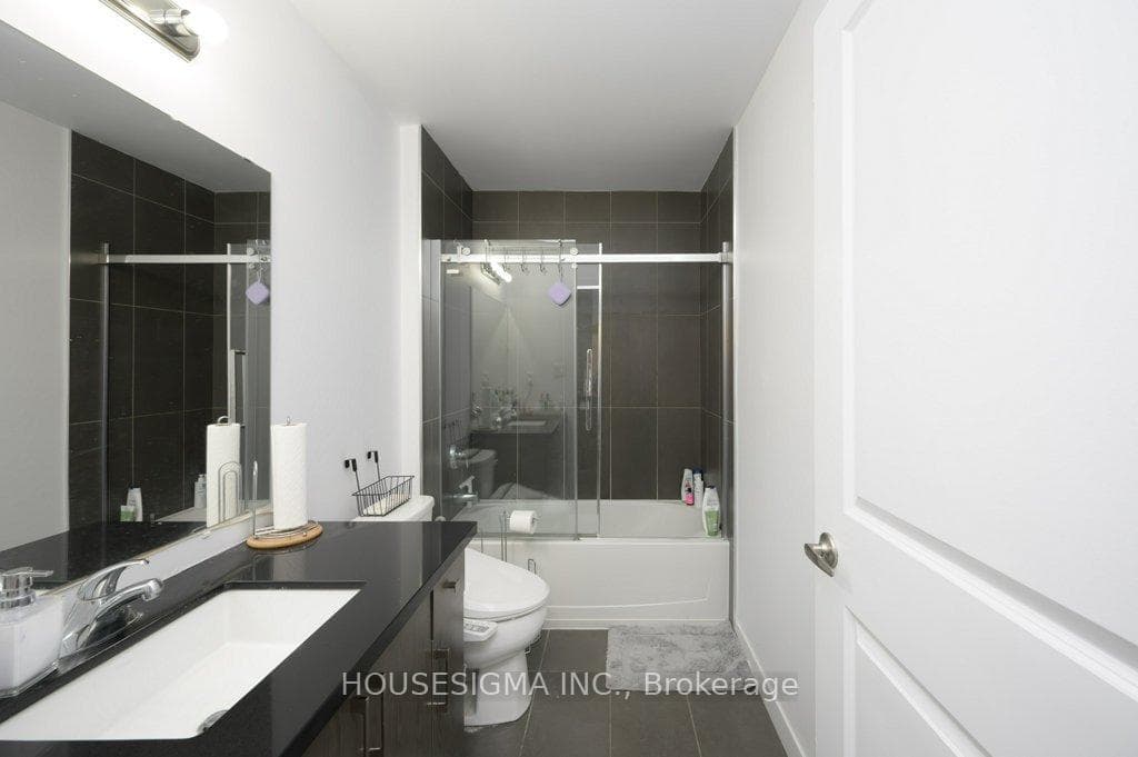 85 Robinson Street Unit 1001 photo 16