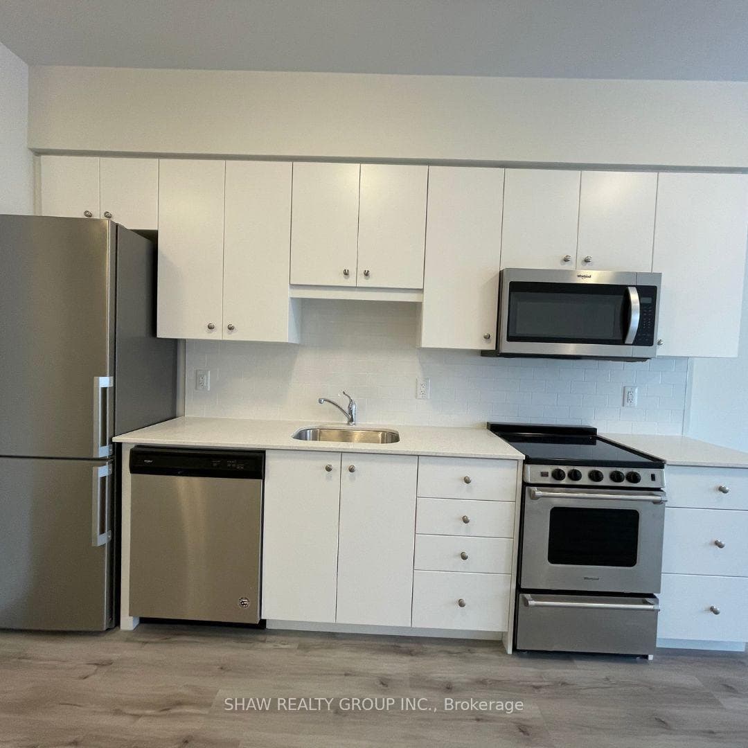 110 Fergus Avenue Unit 207 photo 8