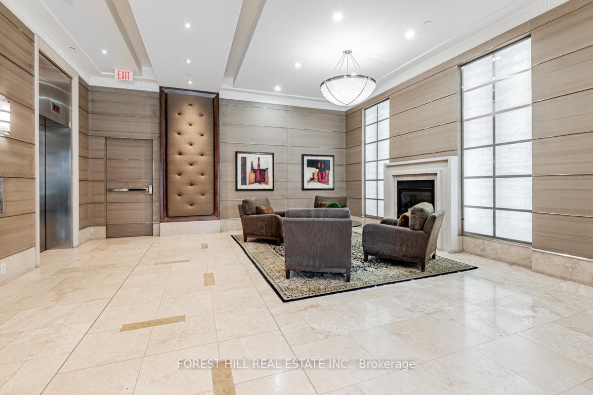 48 St Clair Avenue Unit 701 photo 23