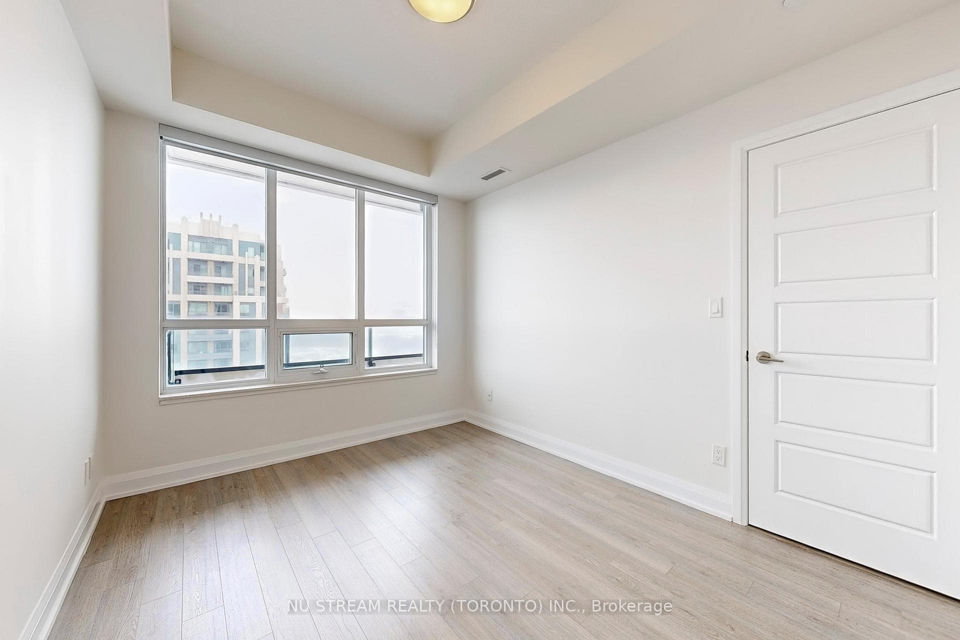 15 Water Walk Drive Unit 1803 photo 24