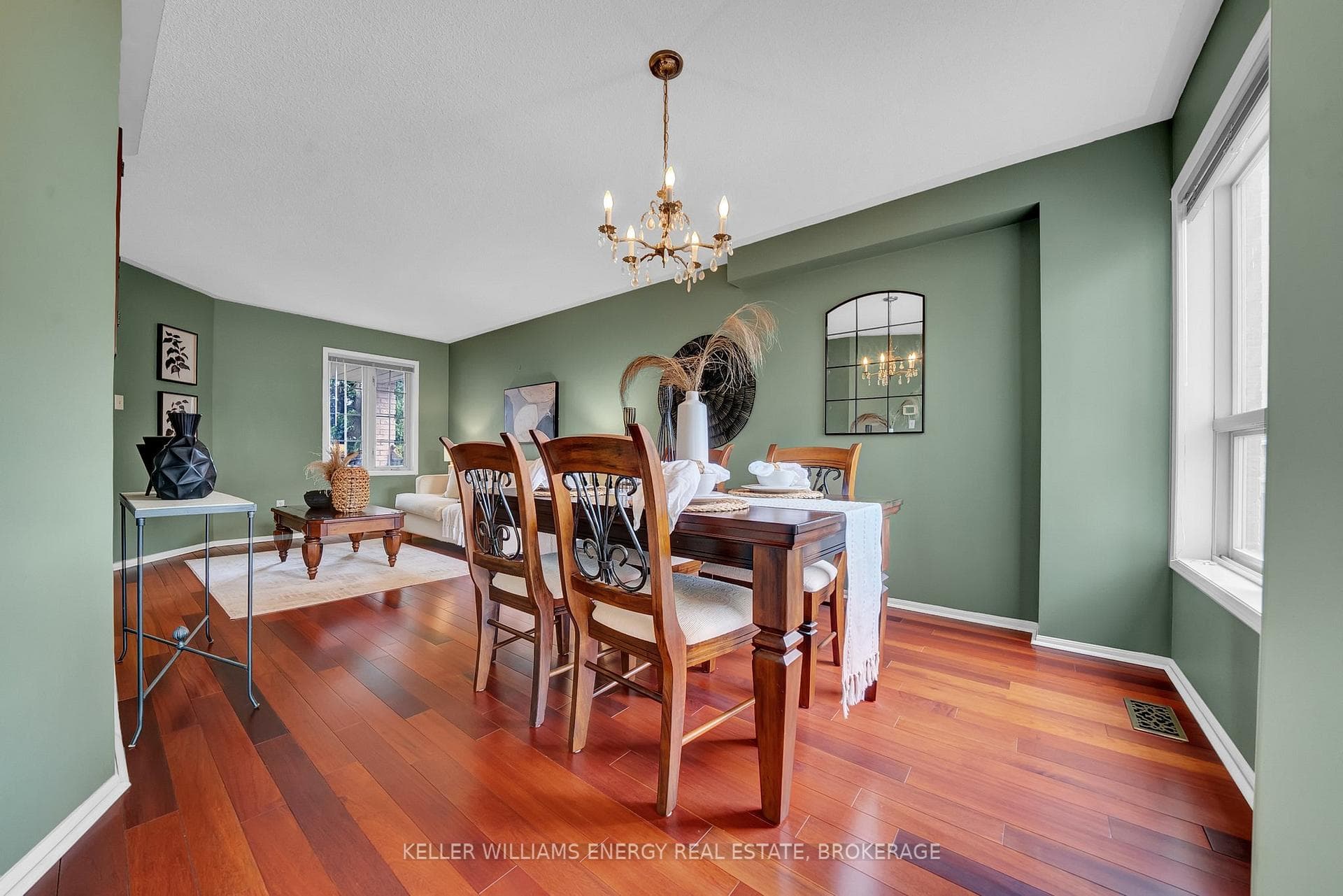 447 Ormond Drive photo 13
