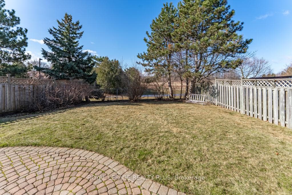 3500 Loyalist Drive photo 33