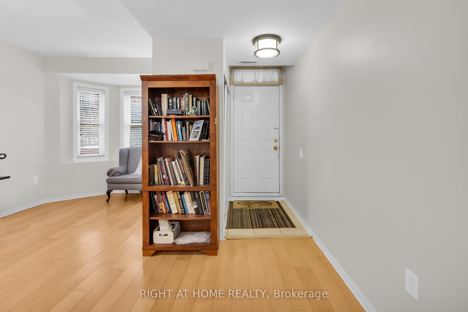 760 Lawrence Avenue Unit Townhome 50 photo 5