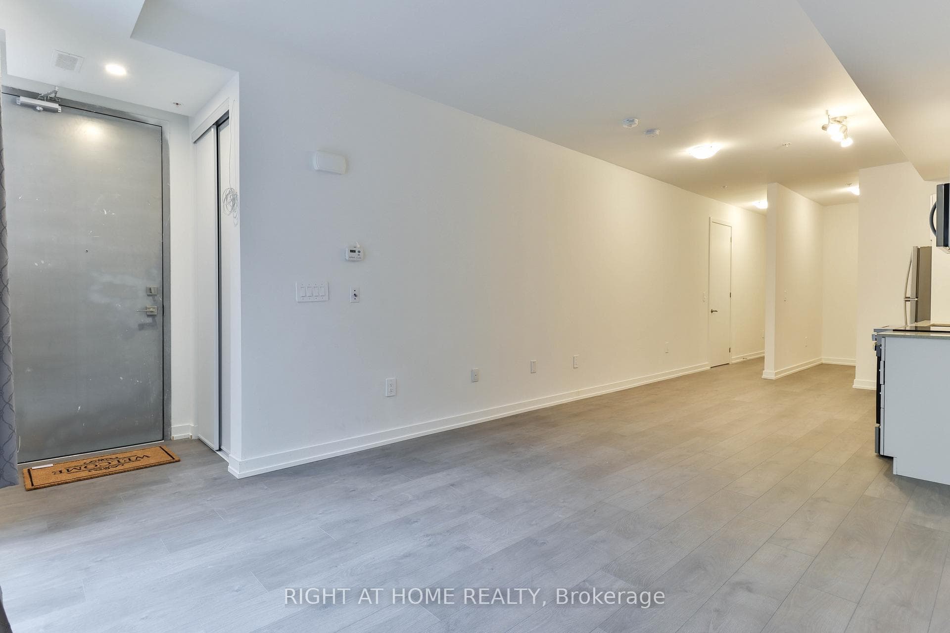 1682 Victoria Park Avenue Unit B222 photo 11