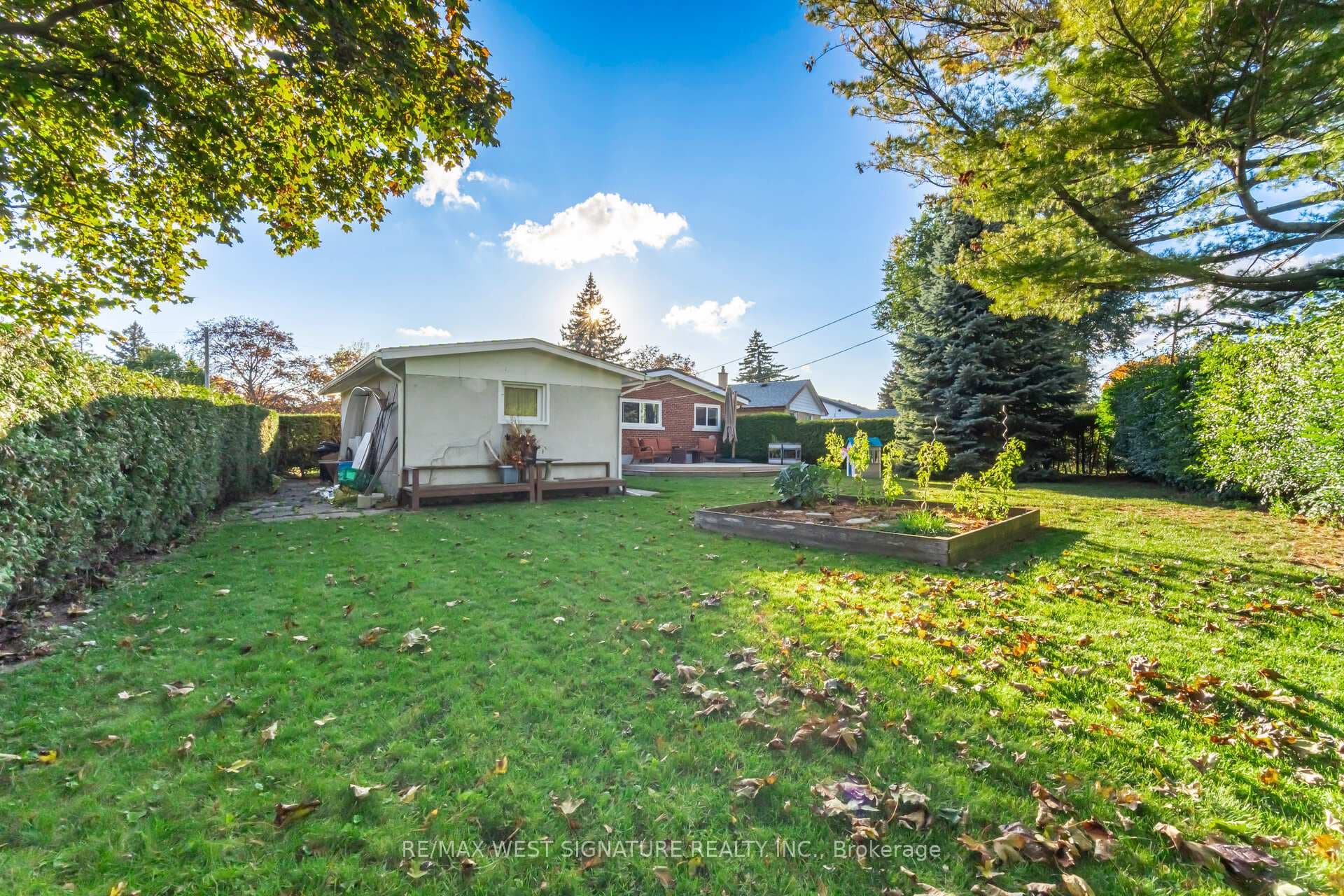 45 Henley Crescent photo 26