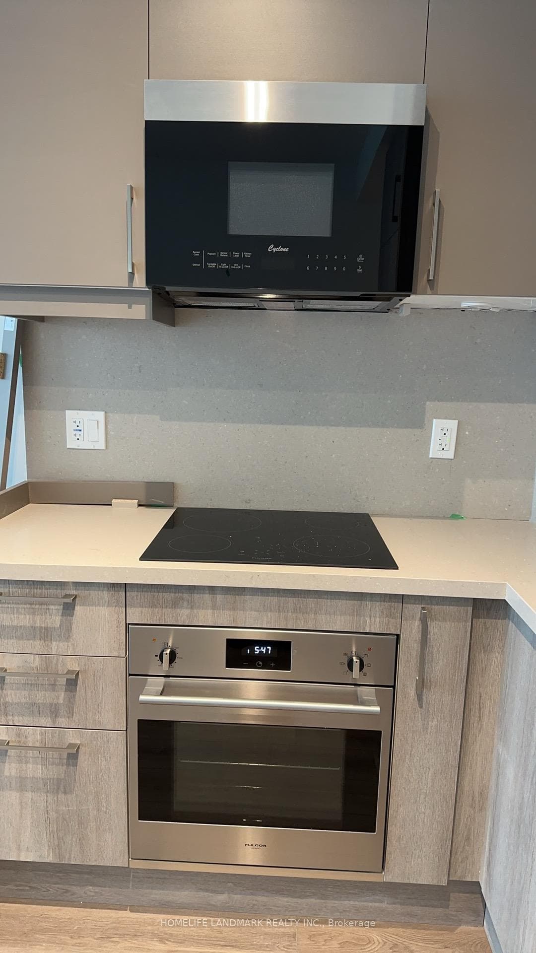 38 Simcoe Promenade Unit 314 photo 13