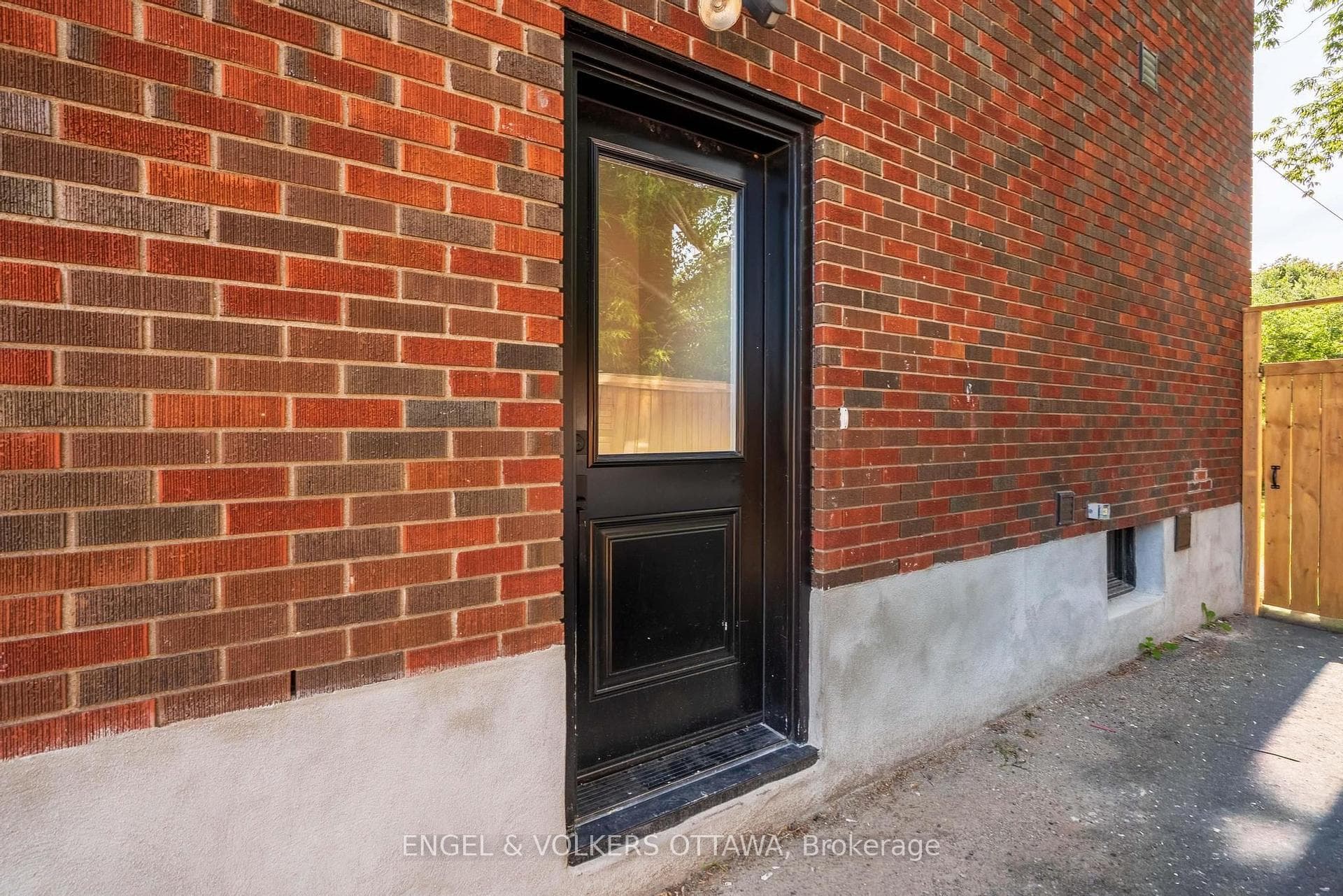 1040 Maitland Avenue Unit B photo 3
