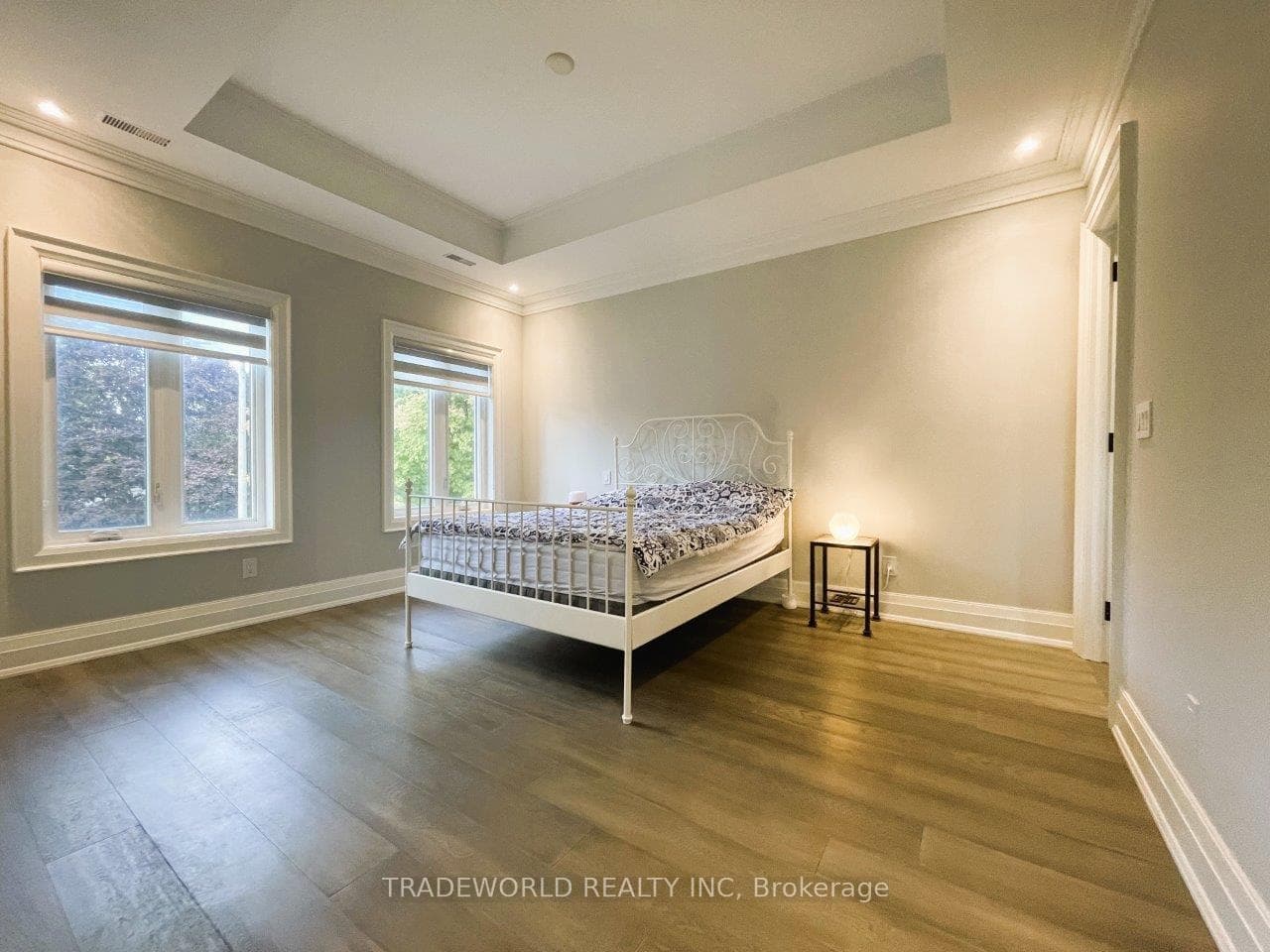 90 Fred Varley Drive photo 29