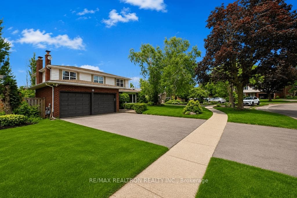 18 Debra Crescent photo 47