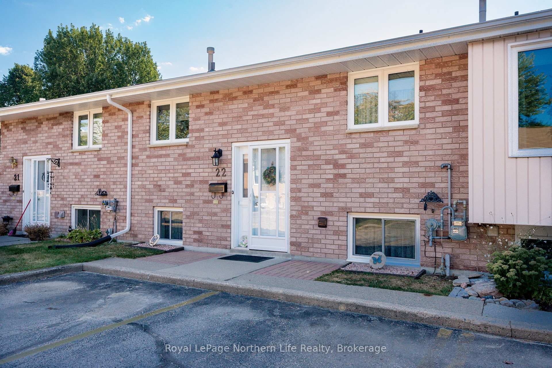 624 Lakeshore Drive Unit 22 photo 1