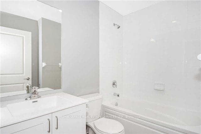 39 Annie Craig Drive Unit 904 photo 12