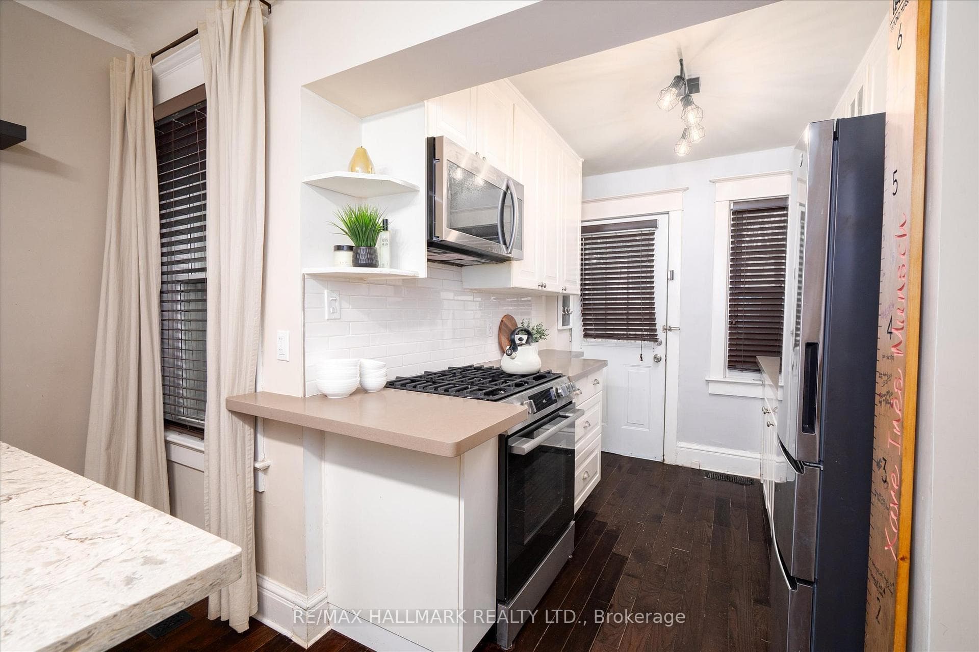 282 Lee Avenue photo 11