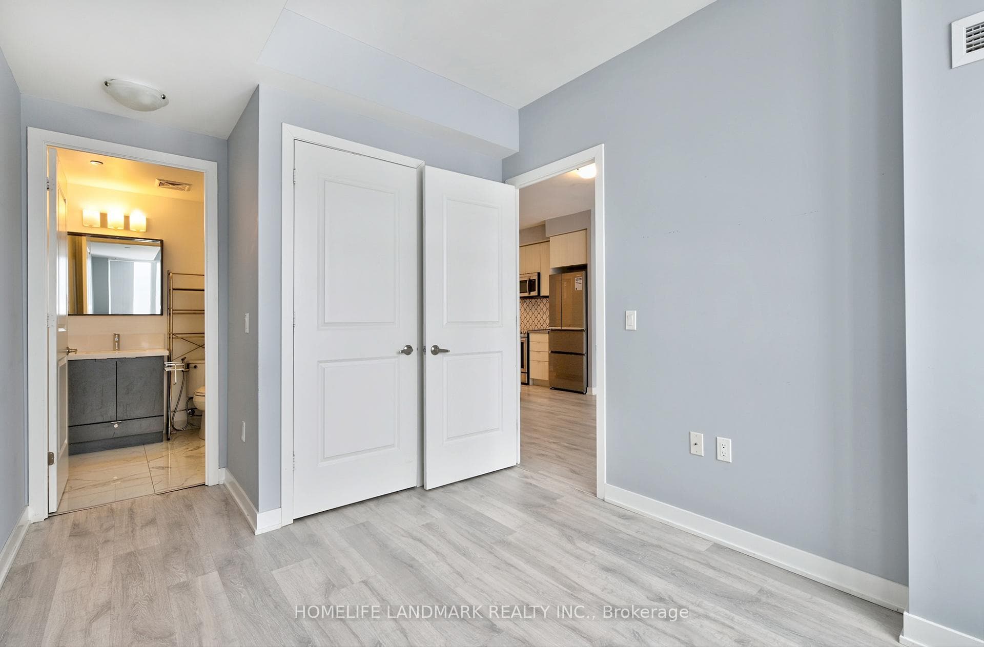 4677 Glen Erin Drive Unit 1405 photo 23