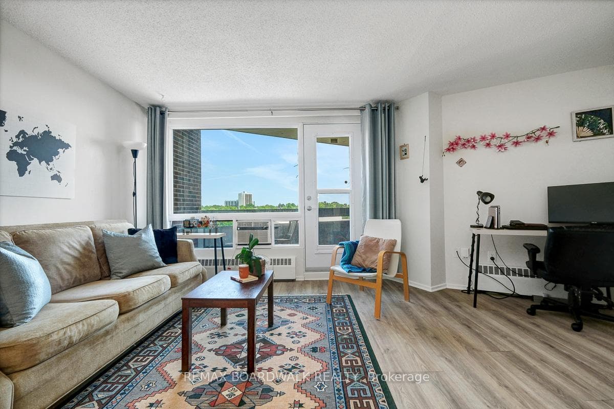 3100 Carling Avenue Unit 908 photo 5