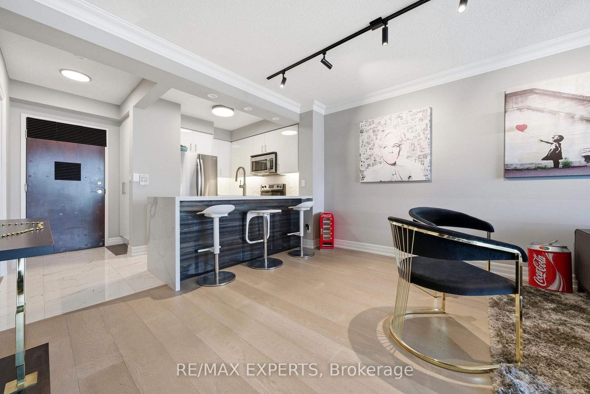 88 Promenade Circle Unit 704 photo 9