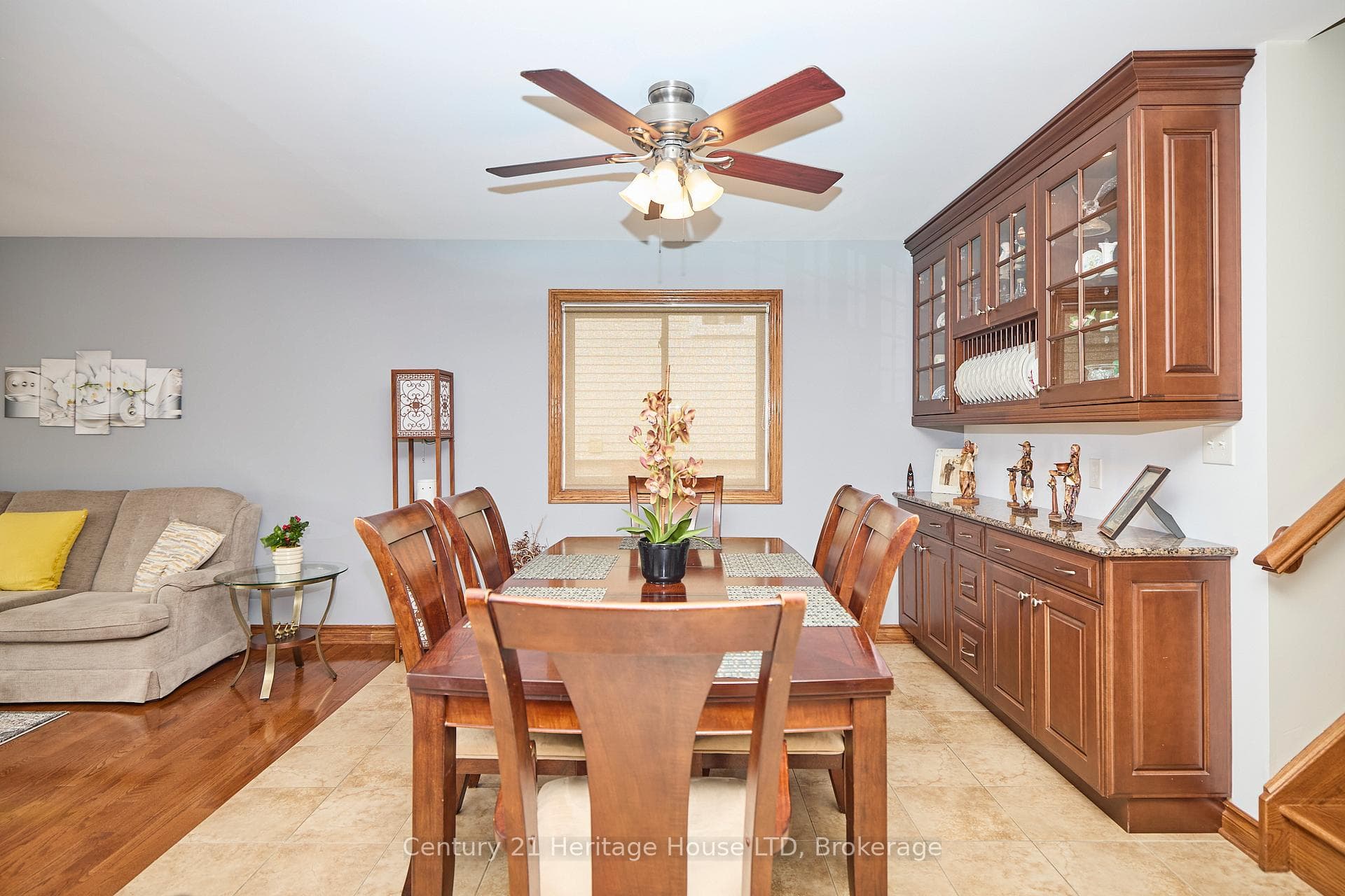 7 HUNTINGTON Lane photo 14