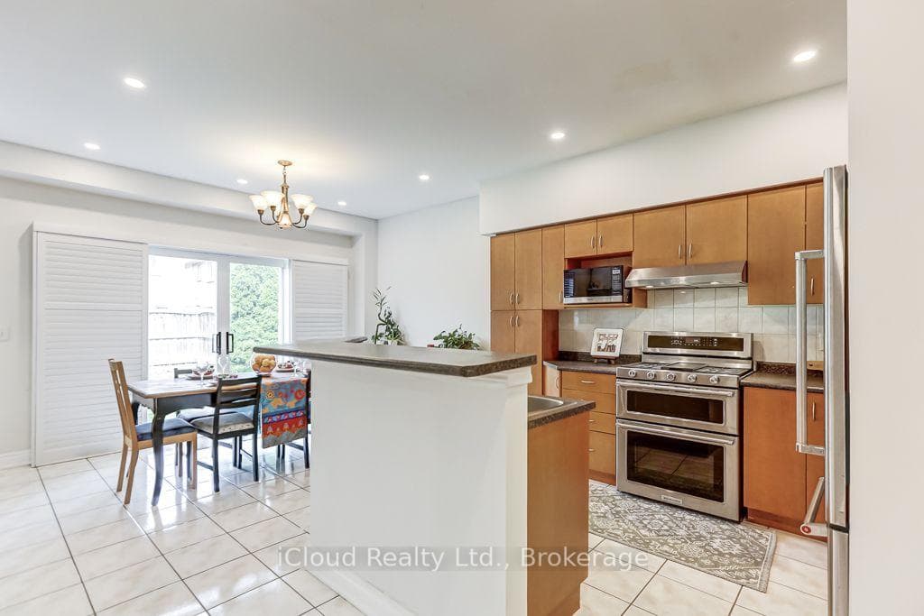 40 Ralph Chalmers Avenue photo 9